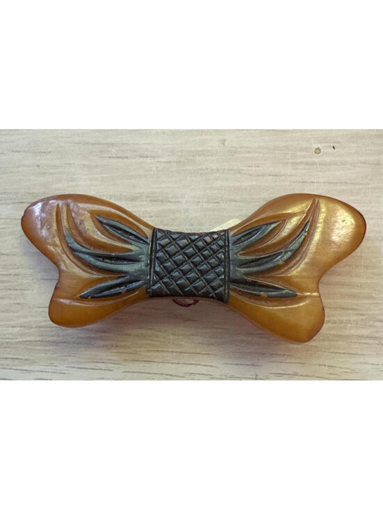 Jewelry - Vintage Carved Bakelite Butterscotch Yellow Brown Bow Brooch Pin Tested